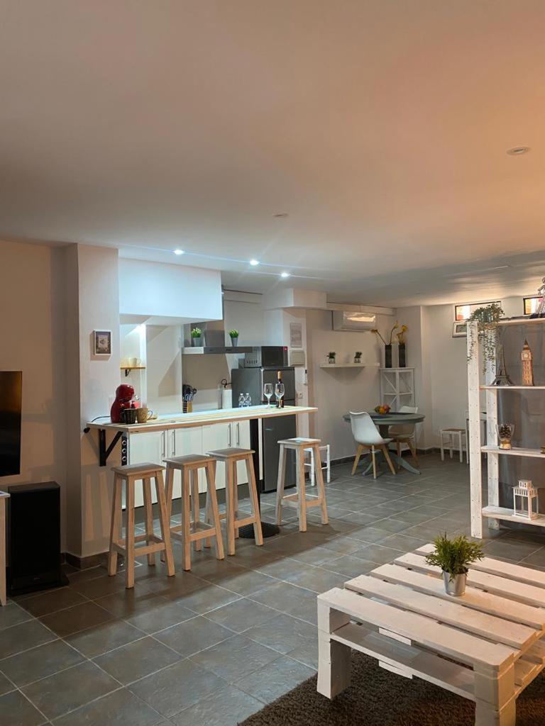 Acogedor Apartamento Loft 알하우린데라토레 외부 사진