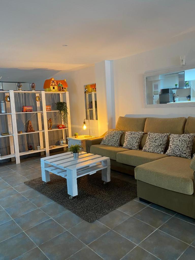 Acogedor Apartamento Loft 알하우린데라토레 외부 사진