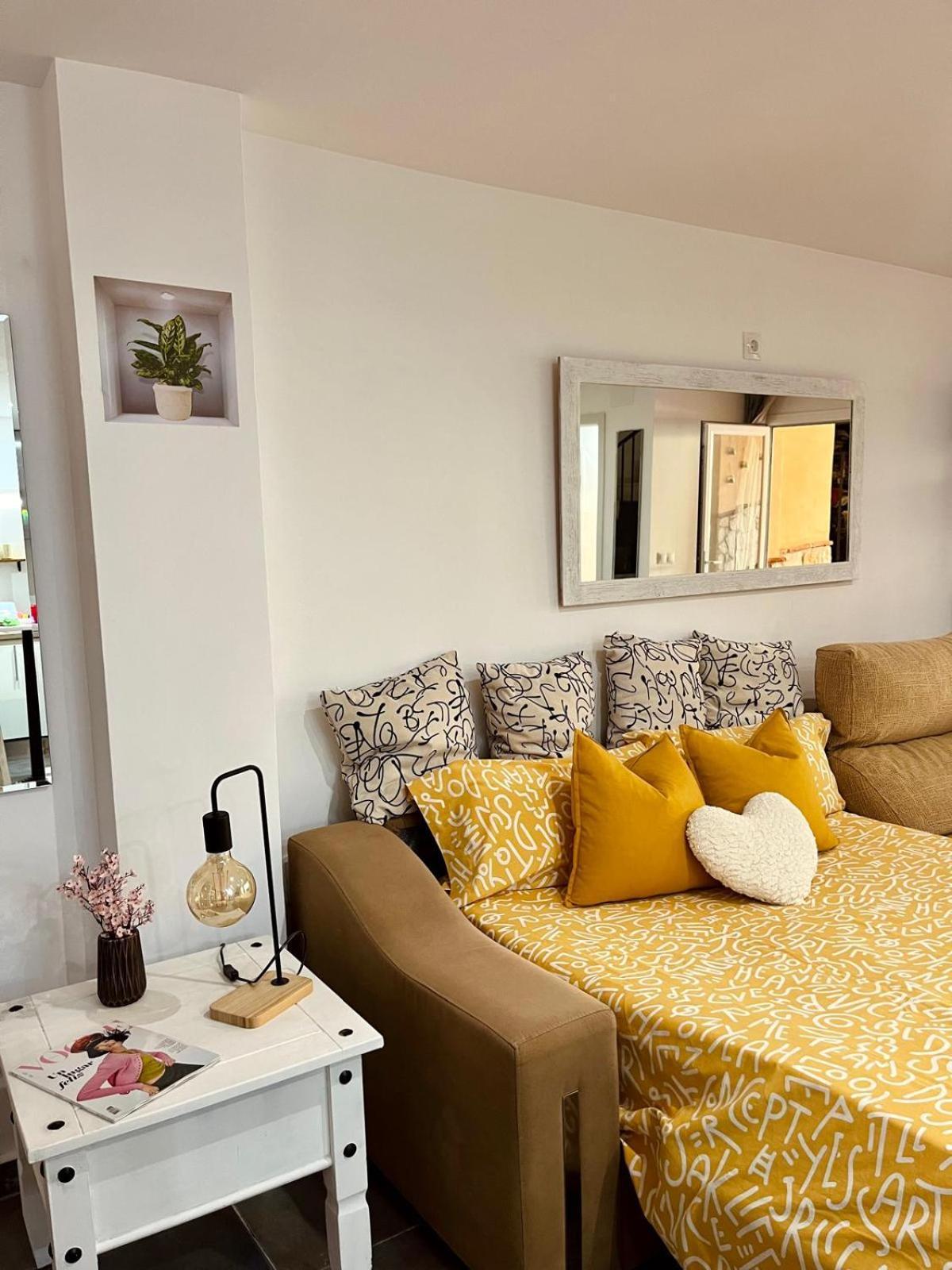 Acogedor Apartamento Loft 알하우린데라토레 외부 사진