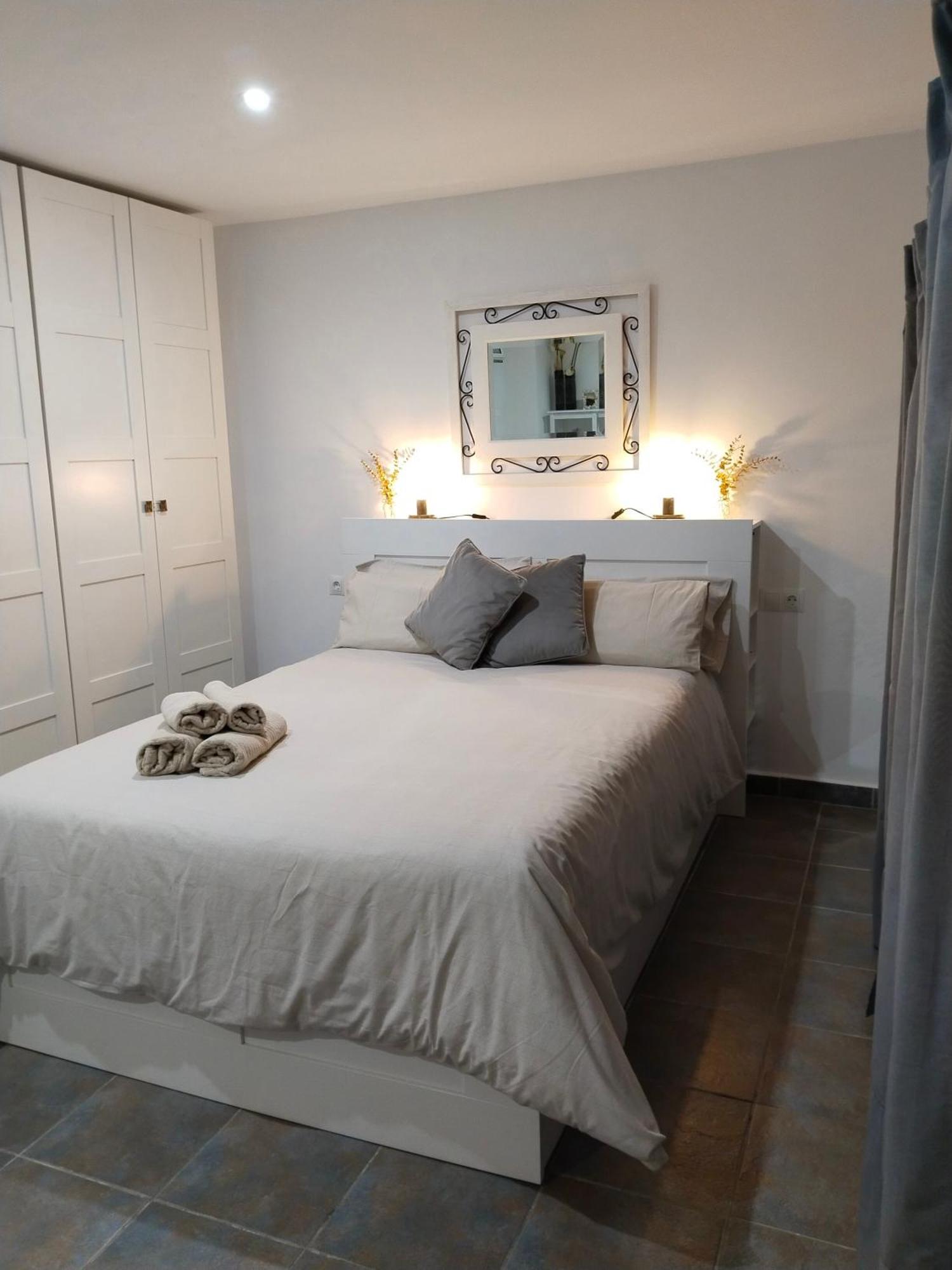 Acogedor Apartamento Loft 알하우린데라토레 외부 사진